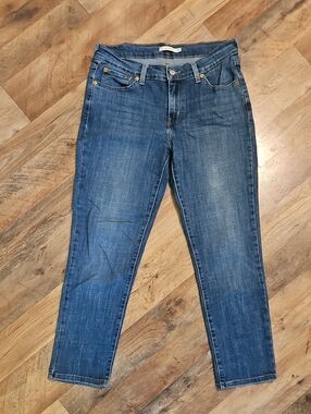 👖Levi's Boyfriend Style Cropped Jeans
